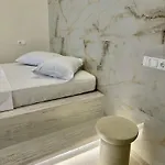 Dione Apartman