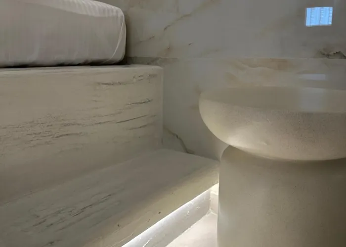 Dione * Эрмуполис