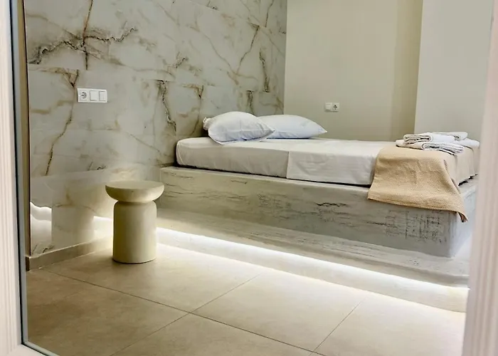 Апартаменты Dione Эрмуполис