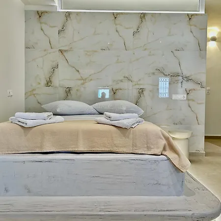 Dione Apartmán Ermupoli